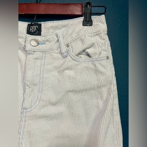 BDG Urban Outfitters Mom High-Rise Corduroy Pants - Size 26 - Picture 9 of 12
